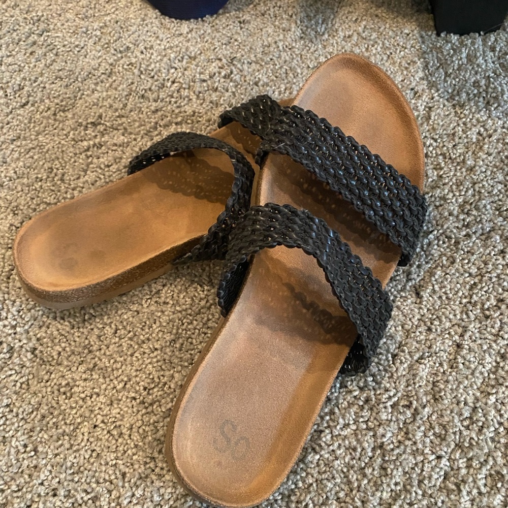 Super cute Sandals!